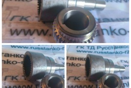  Промежуточный вал и шестерня привода коробки подач станка РТ263214